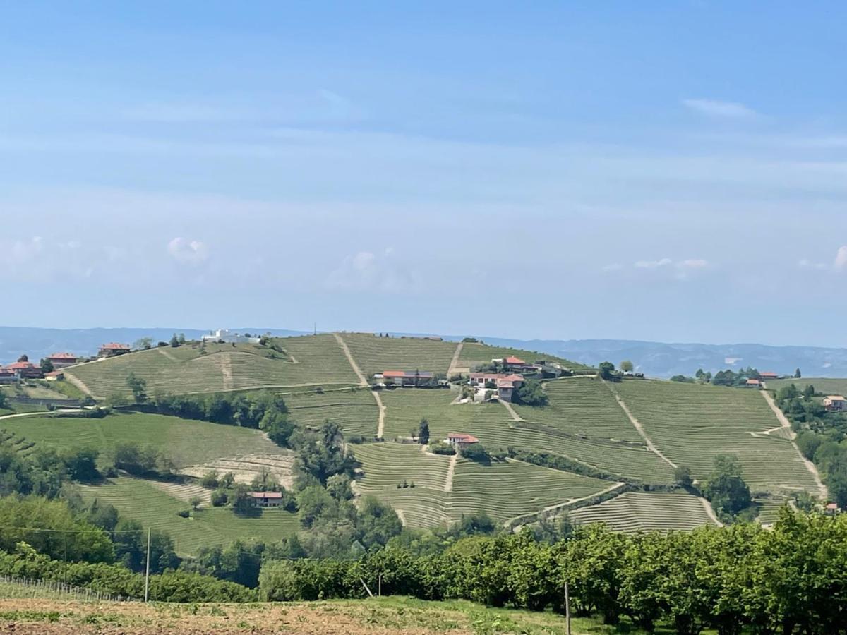 Agriturismo Finestre di Langa Trezzo Tinella Bagian luar foto